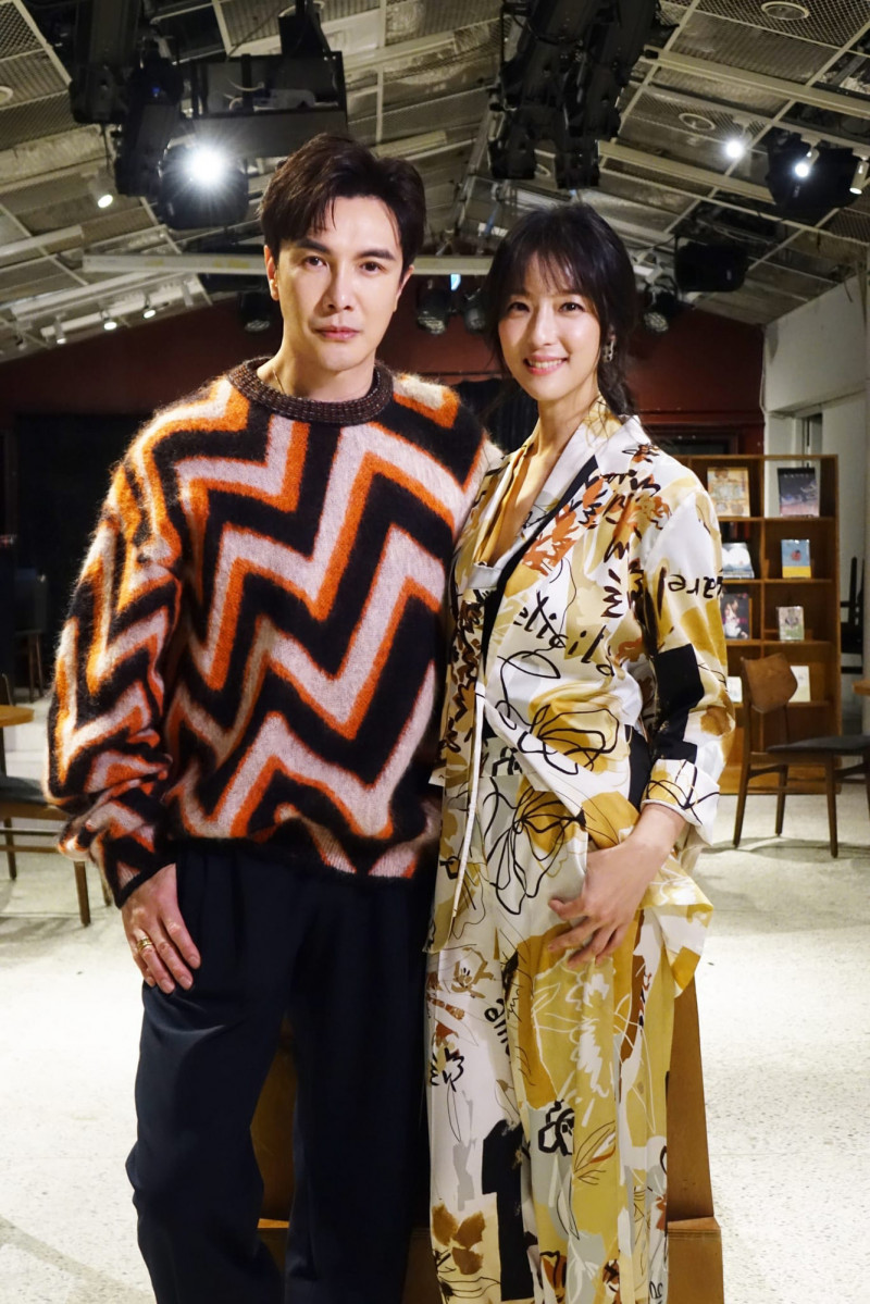 泫雅龍俊亨結婚了！18年友情昇華成愛情：會成為像朋友一般的妻子