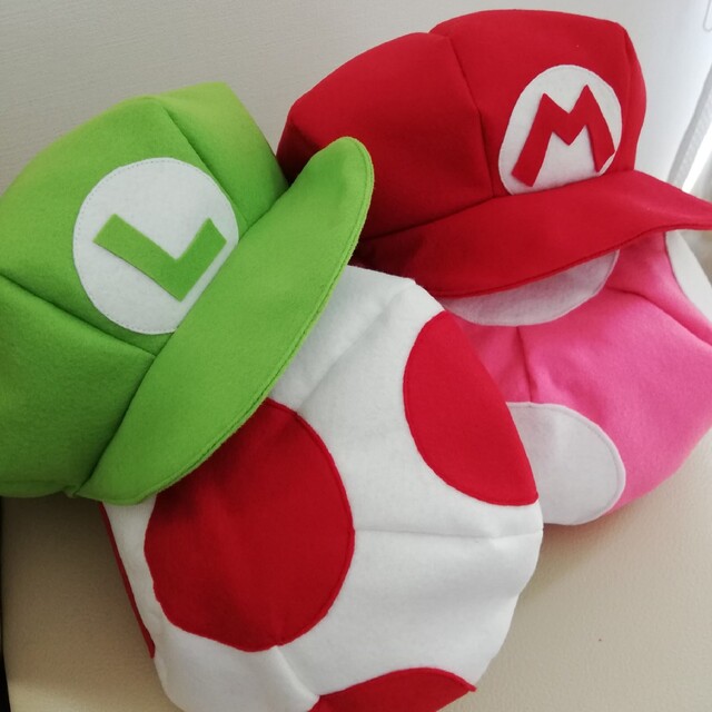 キノピオコスチューム：手作りベスト、パンツ、キノコキャップ - スーパーマリオハロウィン - Etsy 日本