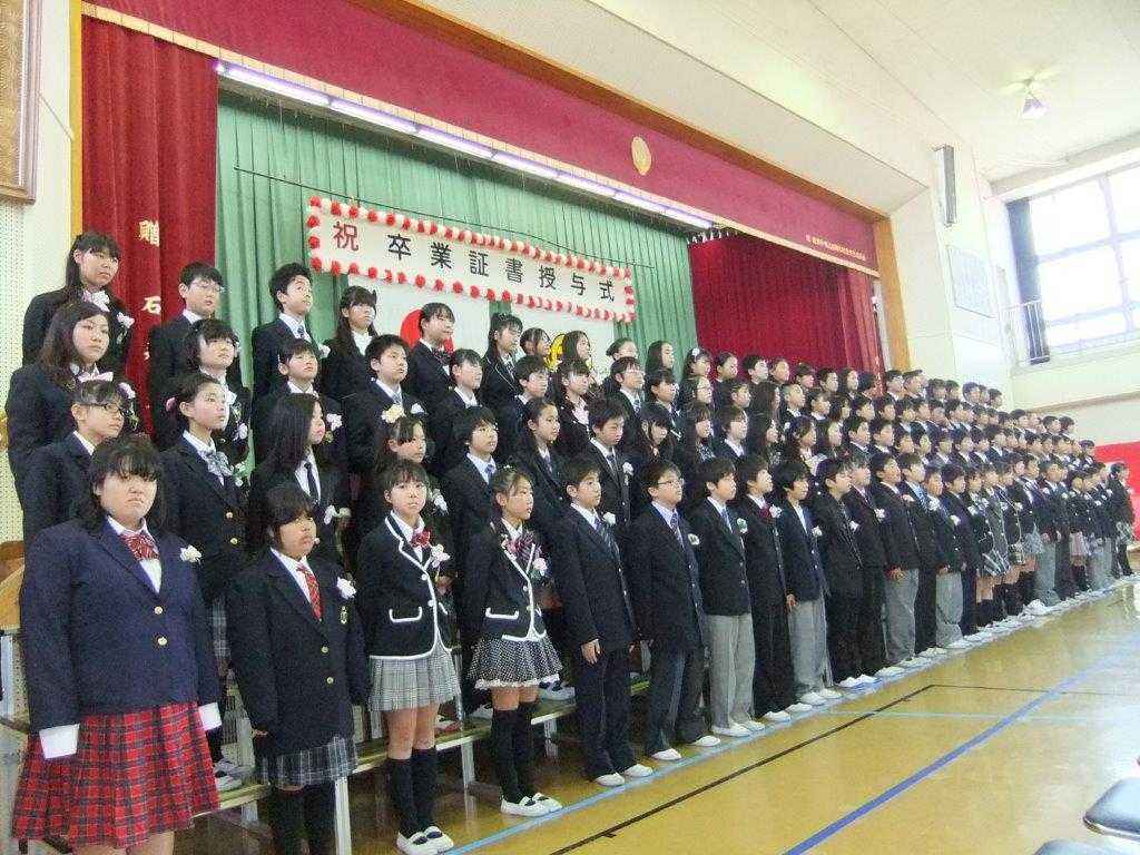 横浜の小学生に人気の袴卒業式で利用したいコーデ＆プラン京都さがの館