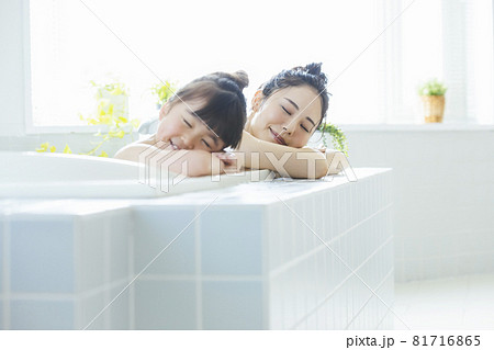 小学生はお風呂 に何歳からひとりで入れる？子どもだけで入浴するときの注意点ほっとSoda情報局Soda!Soda! ソーダソーダ 探究子育てまなびメディア