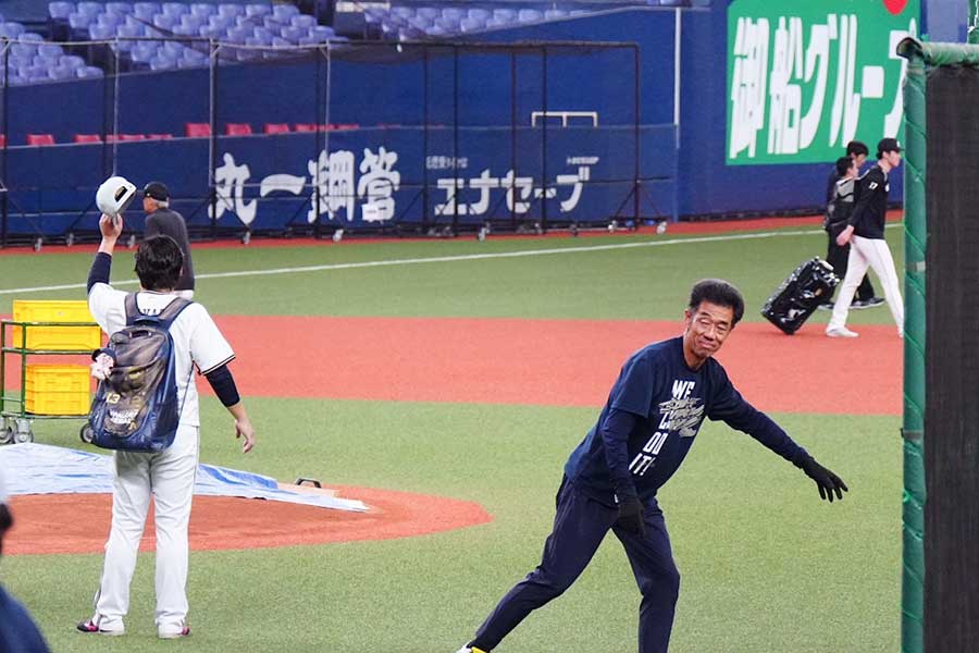 ロッテ 佐々木朗希と宮城大弥の仲良しコンビ結成は「怪物」と「四千頭身」の高校時代から - プロ野球 : 日刊スポーツ