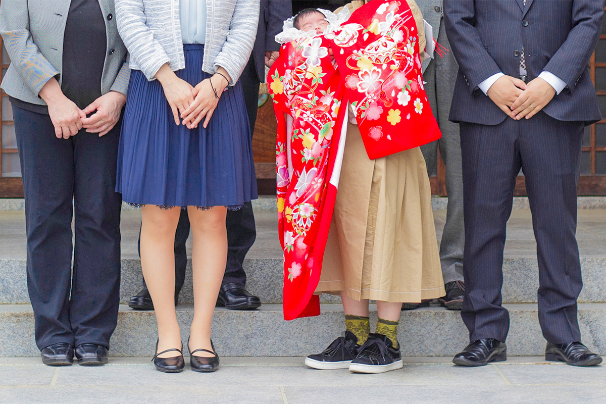 お宮参りのスーツの色や着こなしのマナーを網羅大阪・京都のオーダースーツ専門店