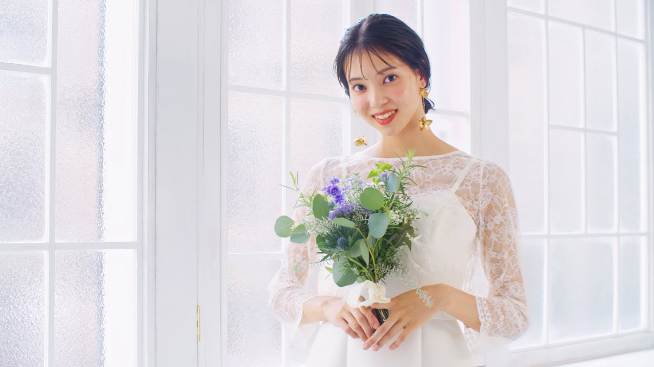 フォトウエディング・お呼ばれ♡など。自分でやる！セルフヘアアレンジ♪ 美容師の真由