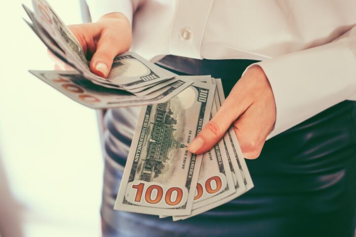 付き合う前の「物の貸し借り」は脈ありサイン？男女の本音と実際のエピソード♡ - CanCam.jp キャンキャン