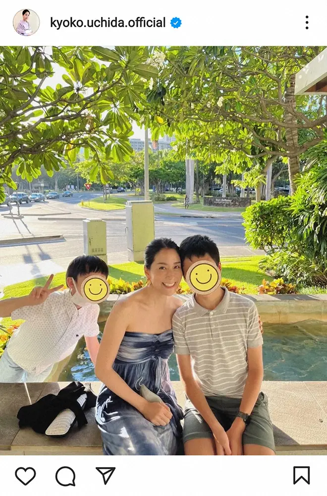 先日、結婚14周年を迎えました。当日の朝、夫からのプレゼント。10年以上、毎日のようにご飯を炊いてきたル・クルーゼの底が剥げてきてしまって、でも愛着があってなかなか新しいものに変えられなかったお鍋。この機会に新しいお鍋の贈り物。これなら気持ちよく新しいもの