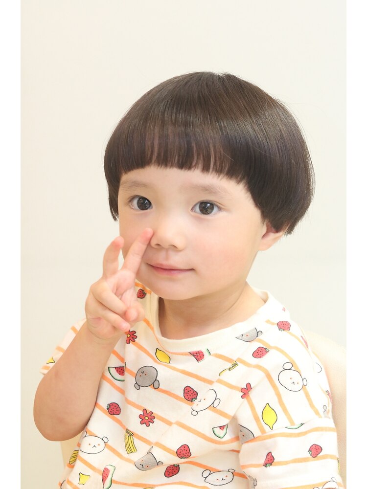 大人女子に人気のマッシュショート！マッシュ歴の長いベテランはズラします。北千住の美容室・ヘアサロンpejite