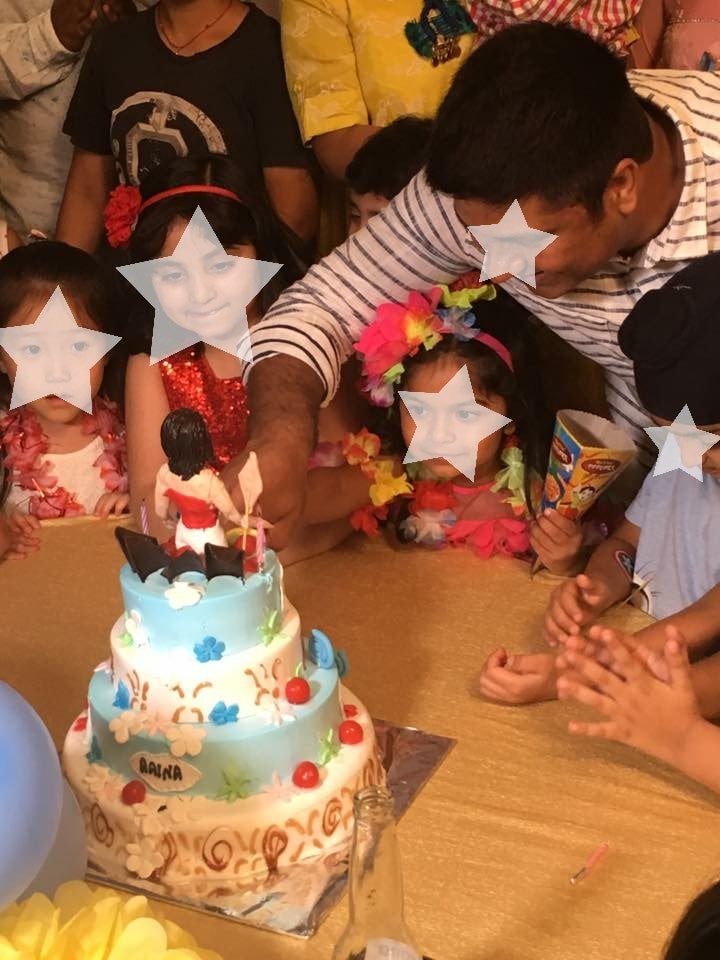 伝統的なインド人の服のインド男の子の写真素材・画像素材 Image 17571939