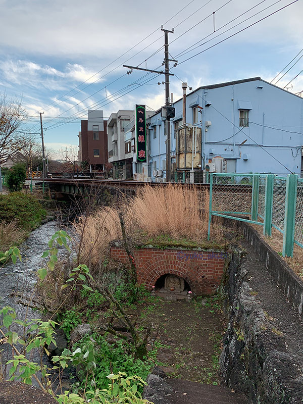 同行二人 | 線路と水路に沿う