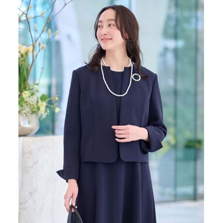 40代母親が卒業式に着るスーツは？着まわし力抜群なスーツ
