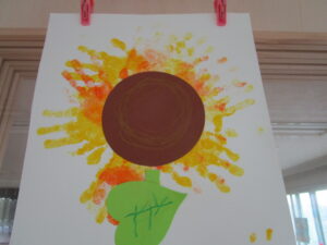 手形足形アート＊ひまわりの作り方赤ちゃんの「今」を残す手形アートpetapeta-art - 赤ちゃんの「今」を残す手形アートpetapeta-art