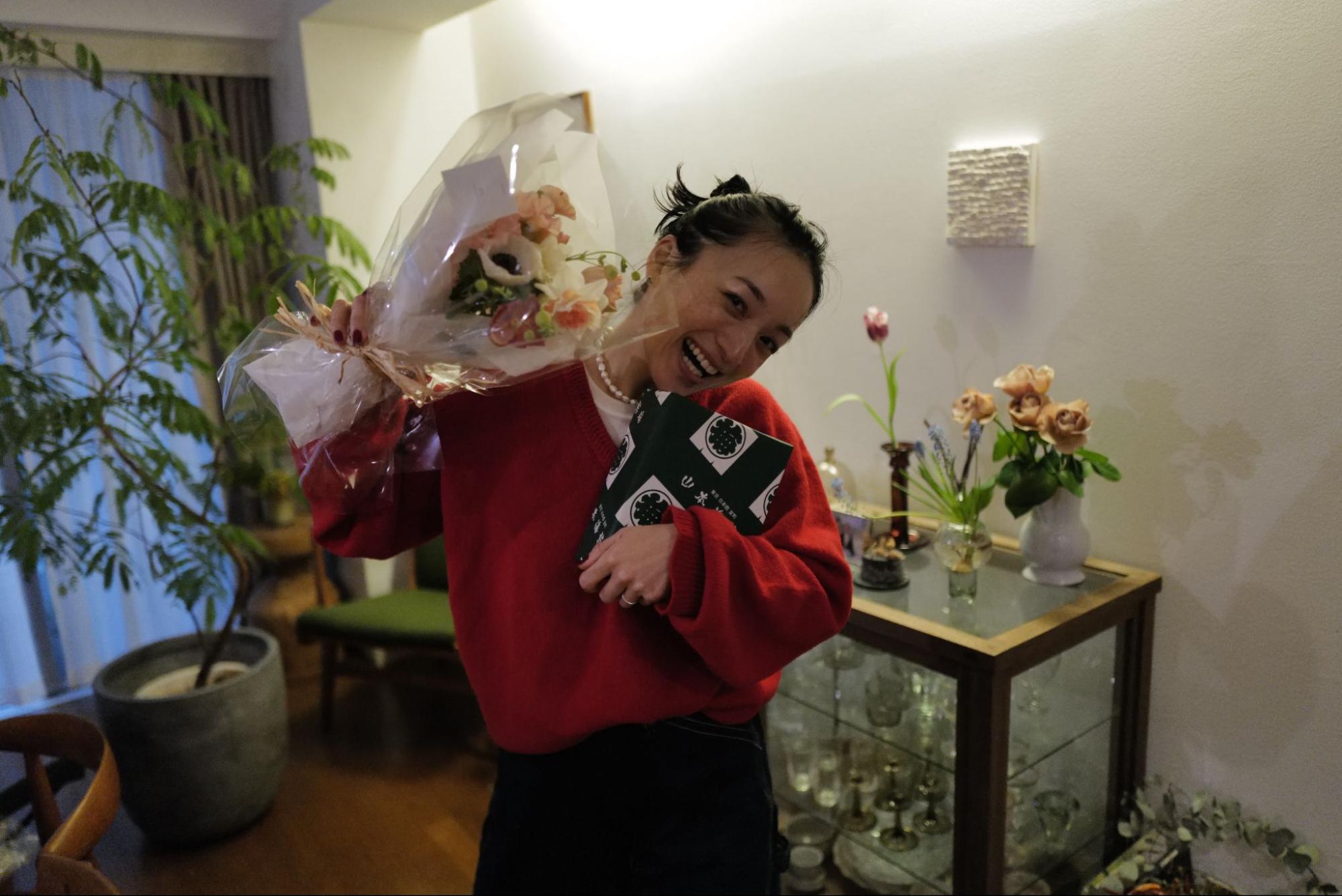 動画あり 高山都さん、安井達郎さんの夫婦シェアコーデ「ふつうの服こそ2人で楽しむ」LEE