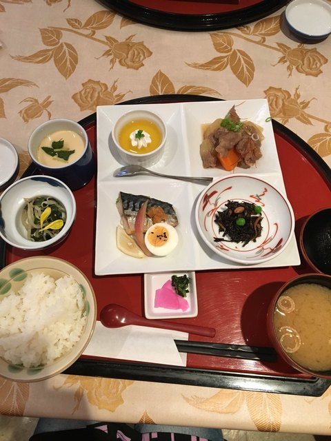 こんなにお客さん一杯とはビックリしたわ～！！「和処みやび」 : あっちこっち ここdeランチ