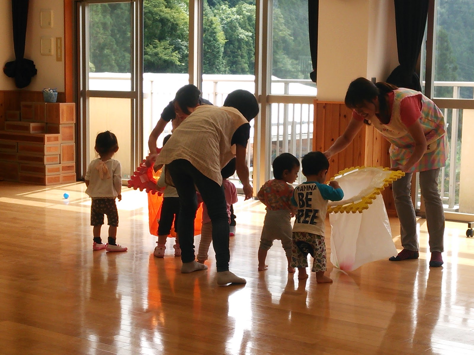 夏のお楽しみ会 1歳児 りすぐみ- 香芝市公式ホームページ