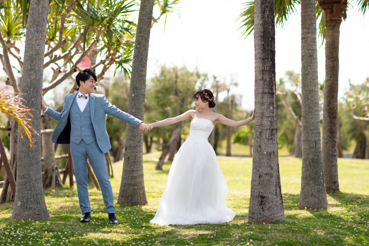 リゾート、ビーチ、ガーデン、レストランなどでの結婚式に人気の、カジュアルなウェディングスーツ。 – デザイナーズオーダースーツ大阪・本町のZentile ゼンティーレ