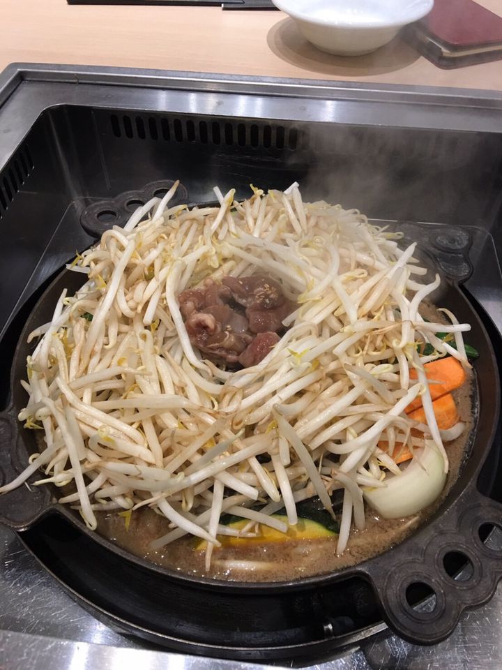 1cm以上の分厚いジンギスカンに驚き！札幌「北海道ジンギスカン蝦夷屋」│北海道ファンマガジン