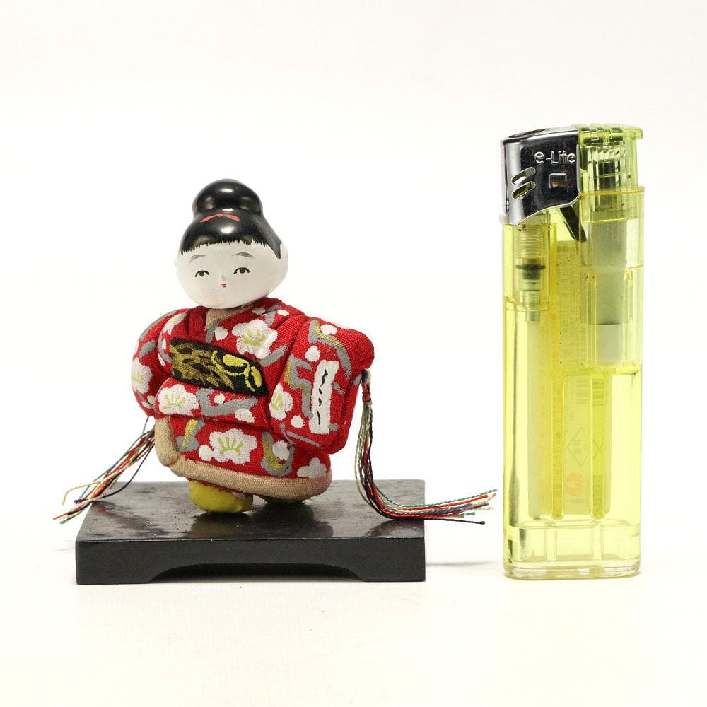 ミニサイズの女の子 身長約7センチ ∞