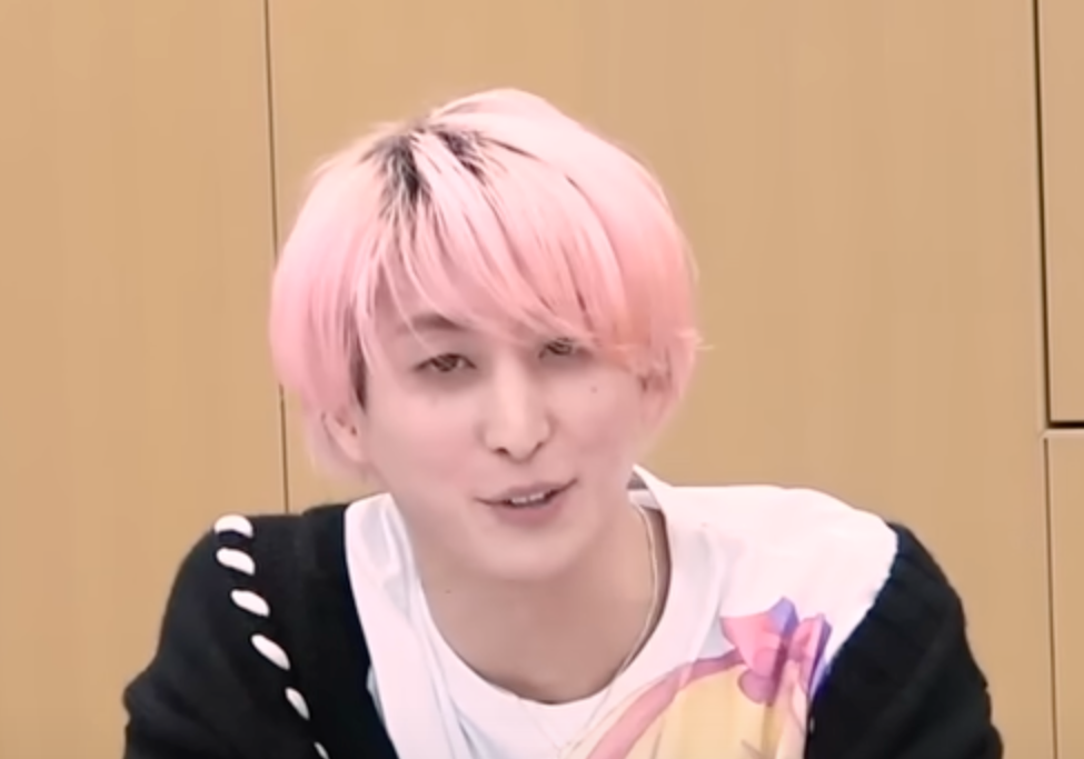 Snow Manラウール、飛沫防止パネル越え間近も実は身長170センチ？ 佐久間大介が“上から目線”でニヤリオリコンニュース ORICONNEWS