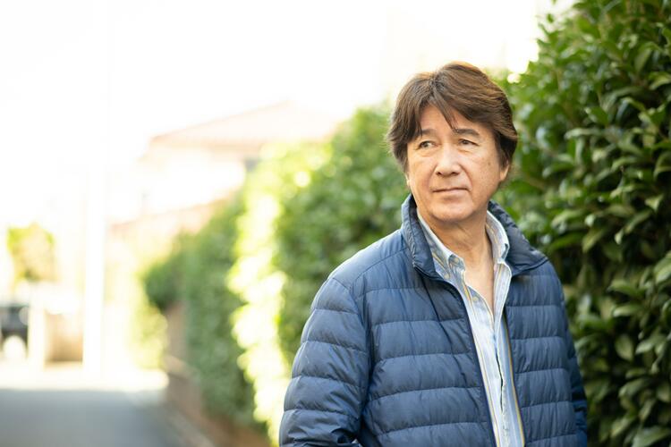 紅蘭、父・草刈正雄＆4歳娘と家族ショット 貫禄の3世代そろい踏みに「お父様かっこよすぎです」「口元がグランパそっくり」 1 2ねとらぼ