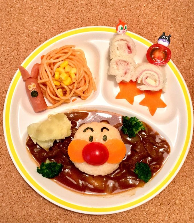 2歳誕生日ごはん, うちごはん, アンパンマン, キャラプレート, グルメ, パーティー飾り付け, ブログ, 手作り, 誕生日ケーキたまゆら食つづり