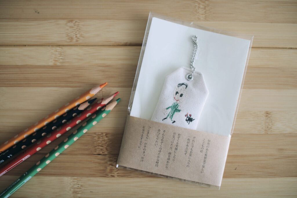 お絵かき手すり」で子どもの絵が手すりのデザインに！おじいちゃん、おばあちゃんへのプレゼントにおすすめの商品ご紹介します！奈良県地域密着の工務店株 協同ホームサービス