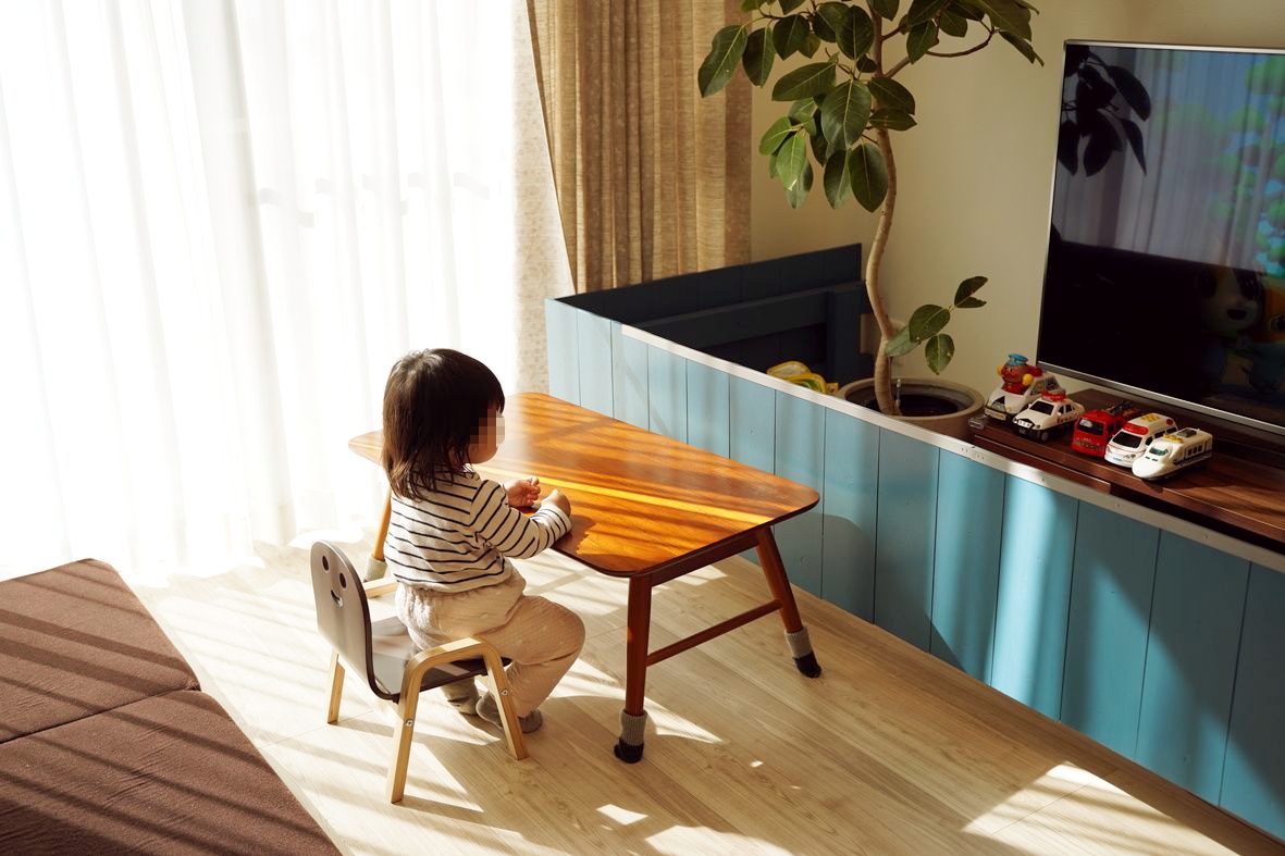 リビングに子供スペースをつくる ～レイアウトのコツやおすすめ家具～a.flat 風が運ぶ、自然の贈りもの -目黒通り・新宿・大阪梅田 グランフロント北館
