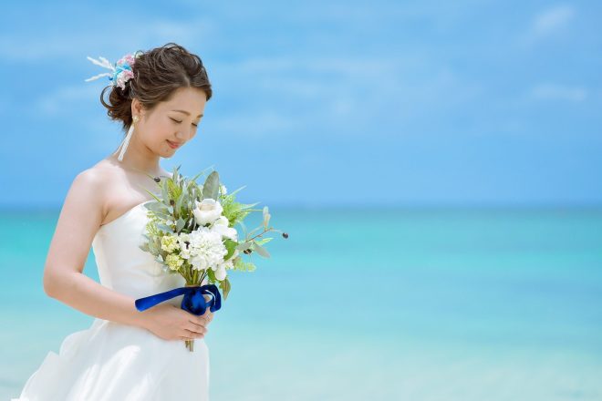 前撮り髪型編みおろし・ローポニー・紐アレンジなど。35人の先輩花嫁ヘアカタログARCH DAYS