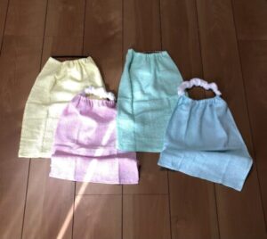 おりこうタオル エプロン タオルエプロン お食事エプロン タオル 手拭き 口拭き よだれ拭き スタイ 幼稚園 保育園 園生活 子供用 こども用 子ども可愛い おしゃれ 出産祝い 肌に優しいパイルとガーゼ 男の子 女の子 総柄 花柄 星 スター クマ ギフト プレゼント お祝い