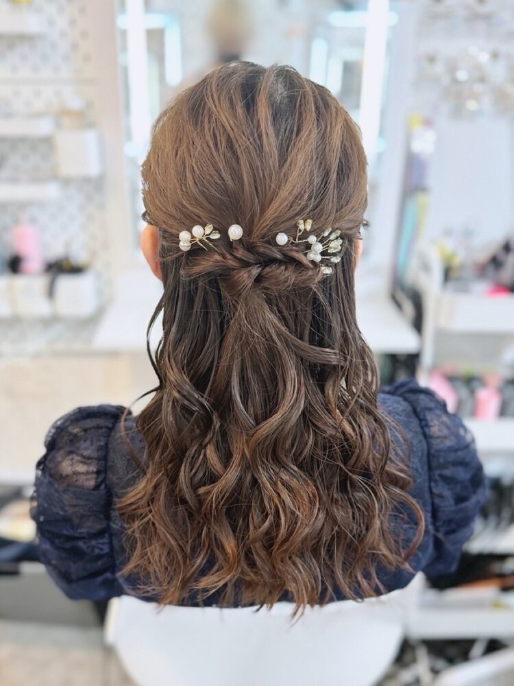 王道でオススメのアレンジ 結婚式のお呼ばれヘアアレンジ〜ハーフアップ〜ヘアアレンジのお悩み解決ブログ