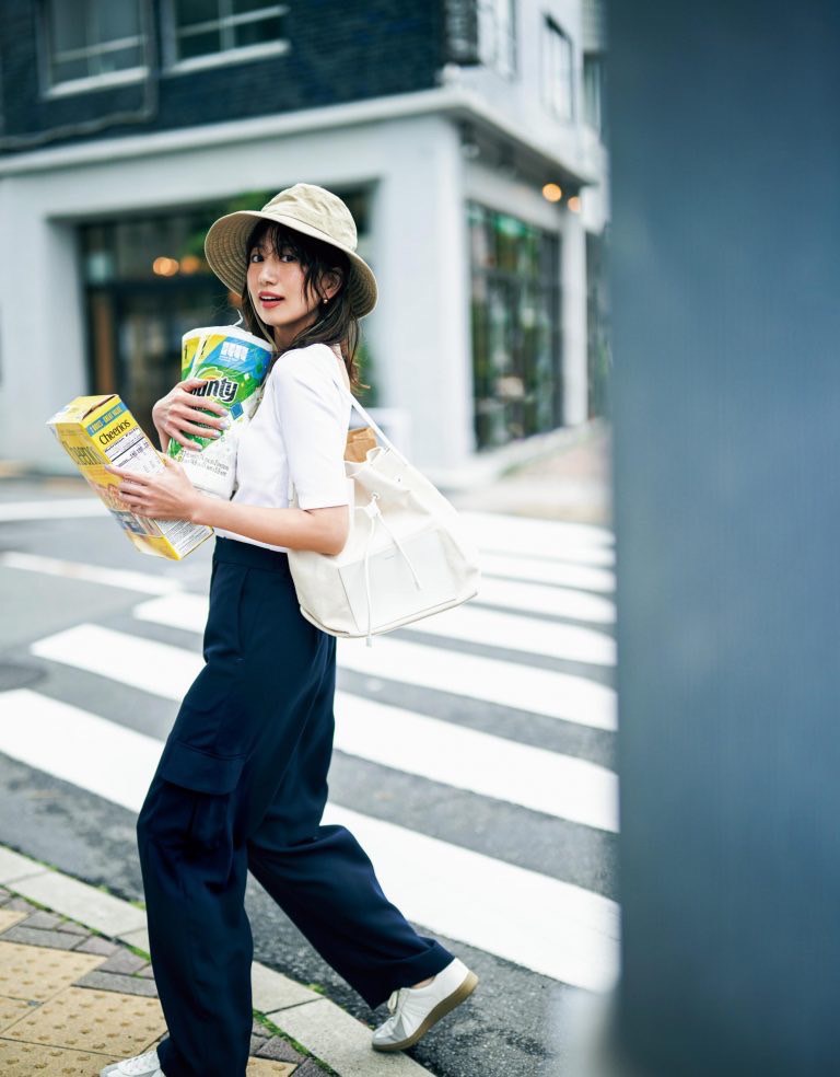 2024最新 これが正解♡運動会ママコーデ20選動きやすい×おしゃれな服装はこれ！ - LOCARI ロカリ