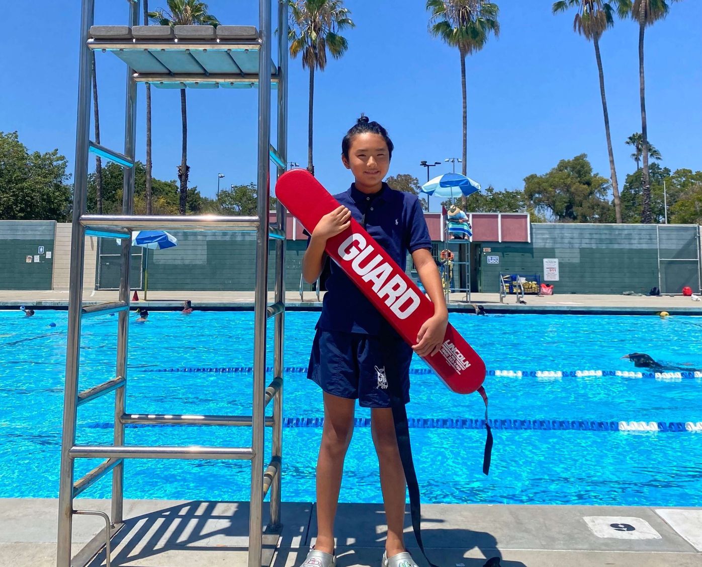 🏡 父と娘の風呂時間。 やっぱり小学生は、まともな笑顔くれない。 次女のアオネと僕は顔が似てると言われます。 好みの食べ物も同じ。チョコ。kidsお風呂