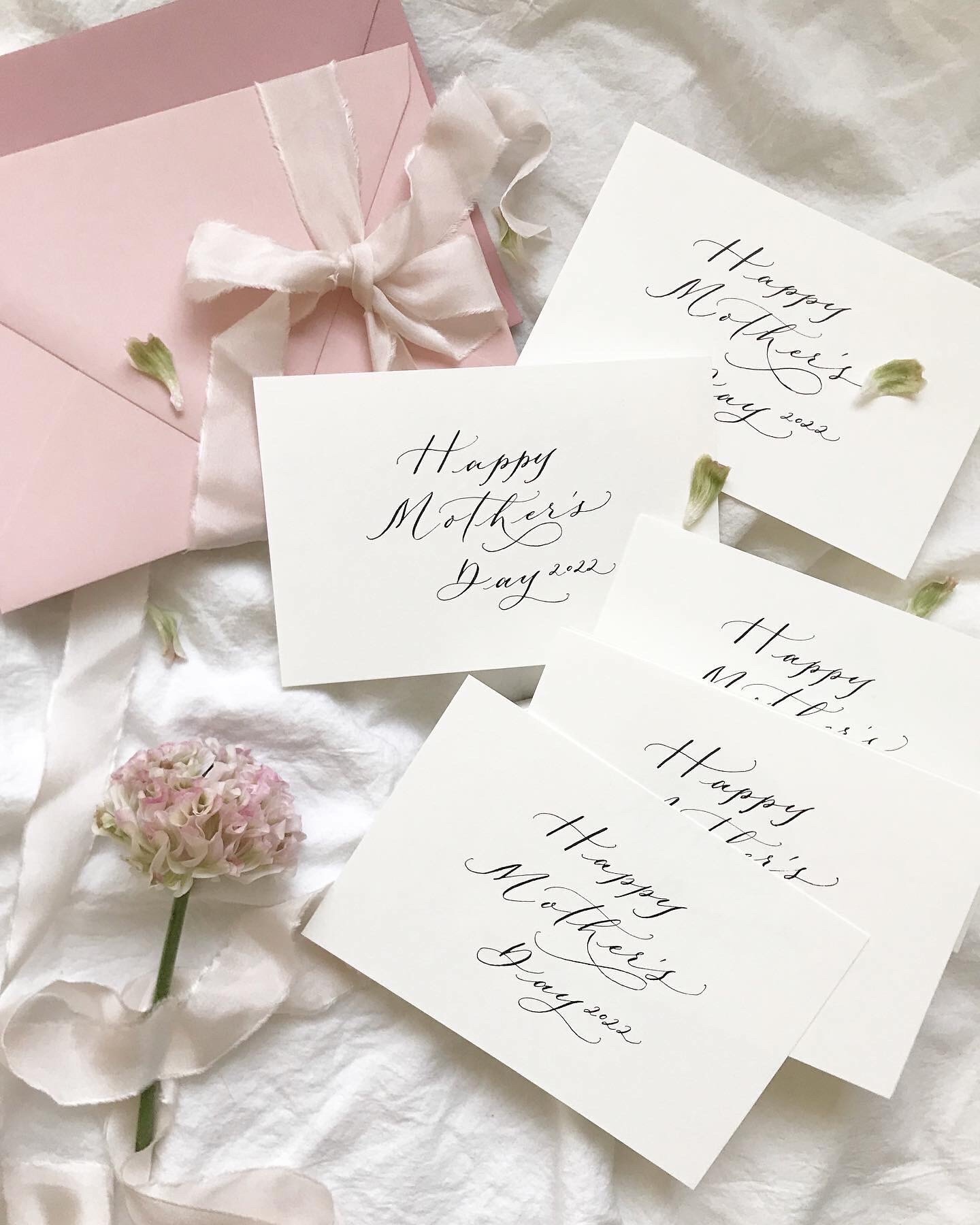 母の日 ギフト メッセージカード 造花付 フラワー ミニ ブーケ型 赤 レッド 手書き ありがとう メール便