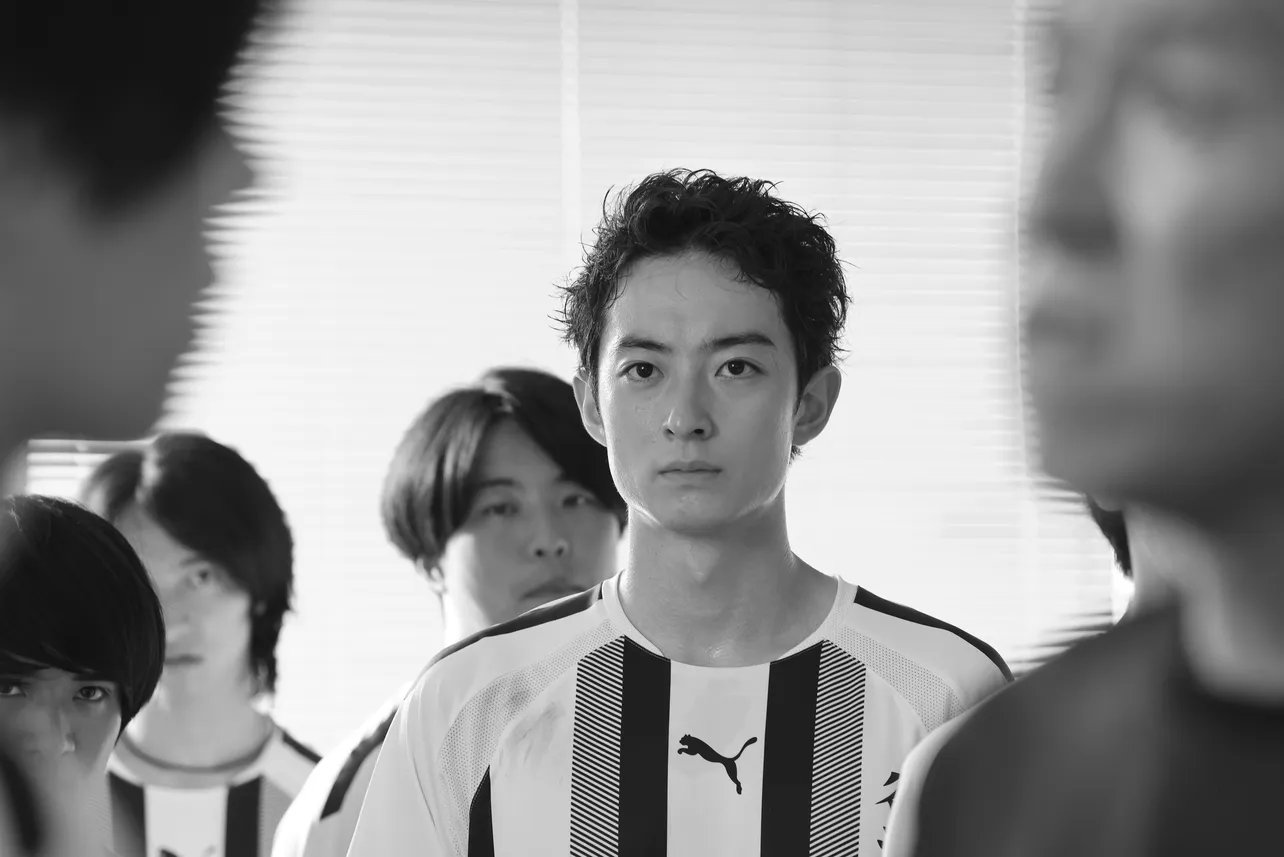 飯豊まりえ演じるすいの同級生、ついに全員集結！10年ぶりの再会、変わらぬ友情 バイク事故に隠された優しさ 物語のヒントが隠されたオリジナル考察動画も好評配信中！ABCマガジン