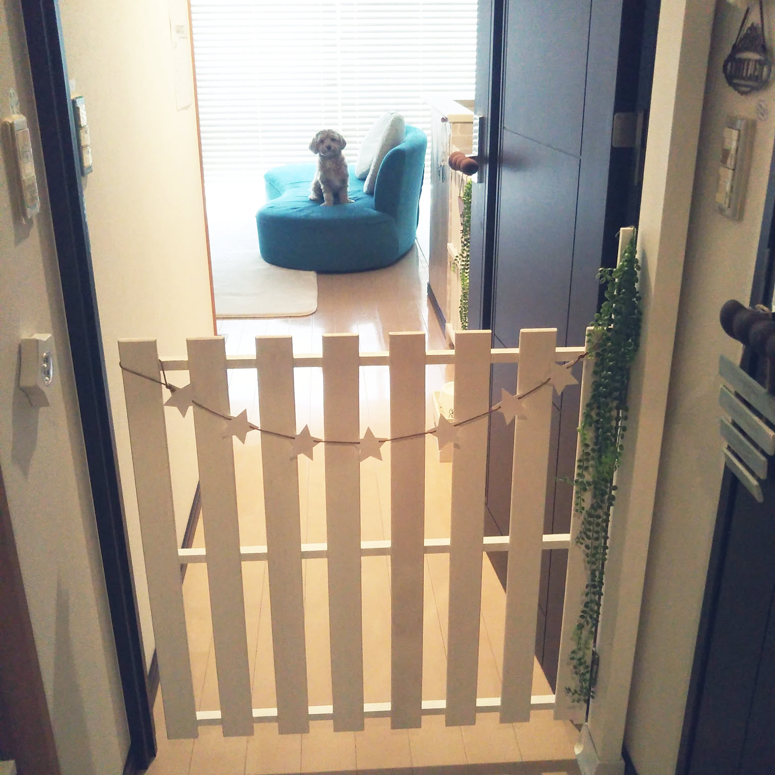 おしゃれ鉄骨階段にベビーゲートをDIYする方法つくるぱ