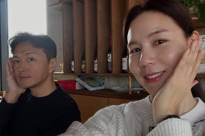 チン・テヒョン＆パク・シウン夫婦、2人の養女を迎えたことを明かす「法的養子縁組はまだ」 - Kstyle