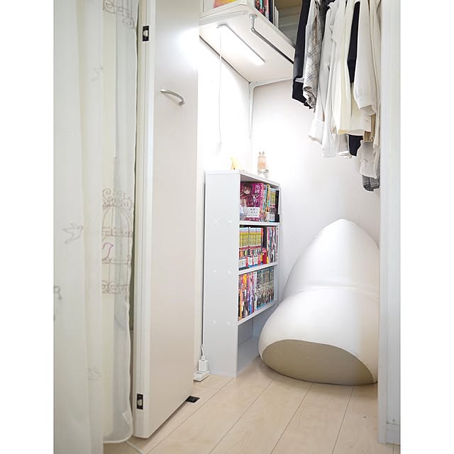 押し入れに作った秘密基地！ ――ひとりになれる空間 - MAYU CLUB ～学校司書まゆみの絵本棚～