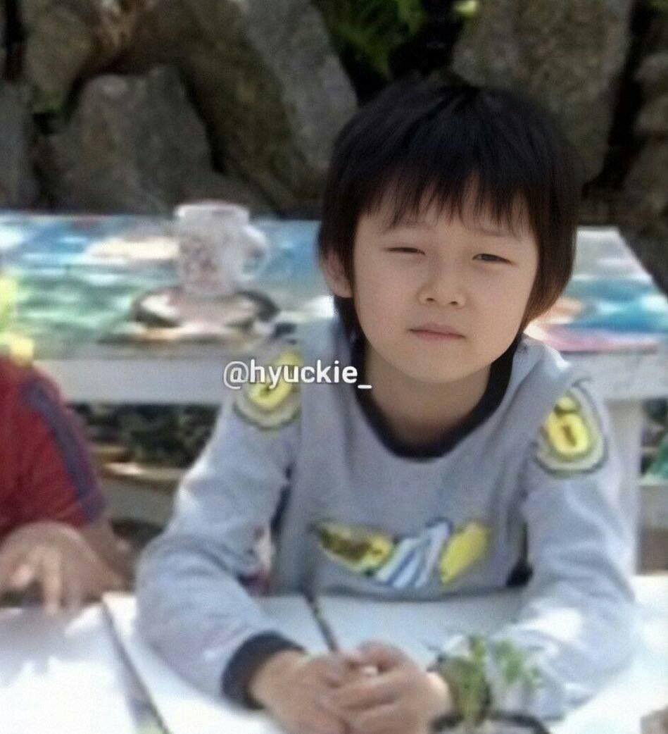 TXT DECOKIT デコキット 2022 トレカ ヨンジュン