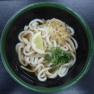 多度津町西浜「いけこうどん」の『鱧天と梅水晶ぶっかけ』小豆島の高級魚島鱧を使った期間限定メニュー！ | まるごと・中讃つーしん。