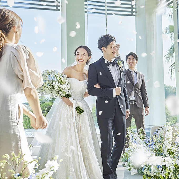 誓いのキス：リゾートウエディングの新たな始まり