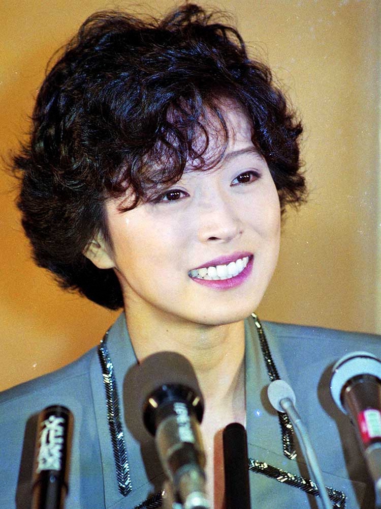 中森明菜は実は結婚してる？事実婚や旦那と子供の噂を徹底調査！ - キャリファミ情報局