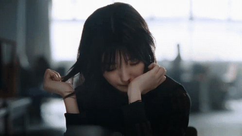 ユニバースチケットに出演している藤吉琴子さんは本当に櫻坂46- Yahoo!知恵袋