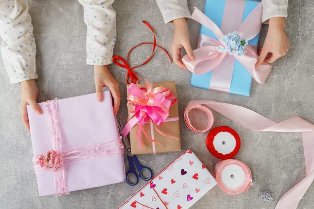 500円以下でセンス抜群！ ママが選ぶ、卒業卒園・入学入園 通販プチギフトお菓子お菓子と、わたし