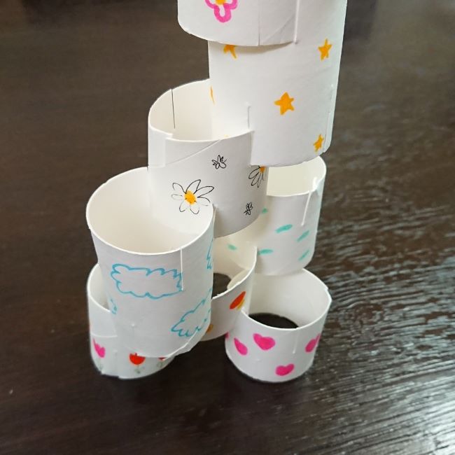 トイレットペーパーの芯で遊びましょう！ブロックの作りかたと遊び方