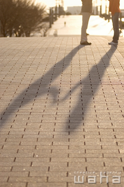 影付きのカップルがお互いを抱き合っている 写真JPG 無料ダウンロード - Pikbest