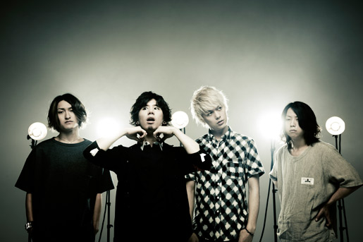 ONE OK ROCKのTakaにインタビュー「音楽でより良い世界にできたら」結成20年の新たな決意 - ファッションプレス