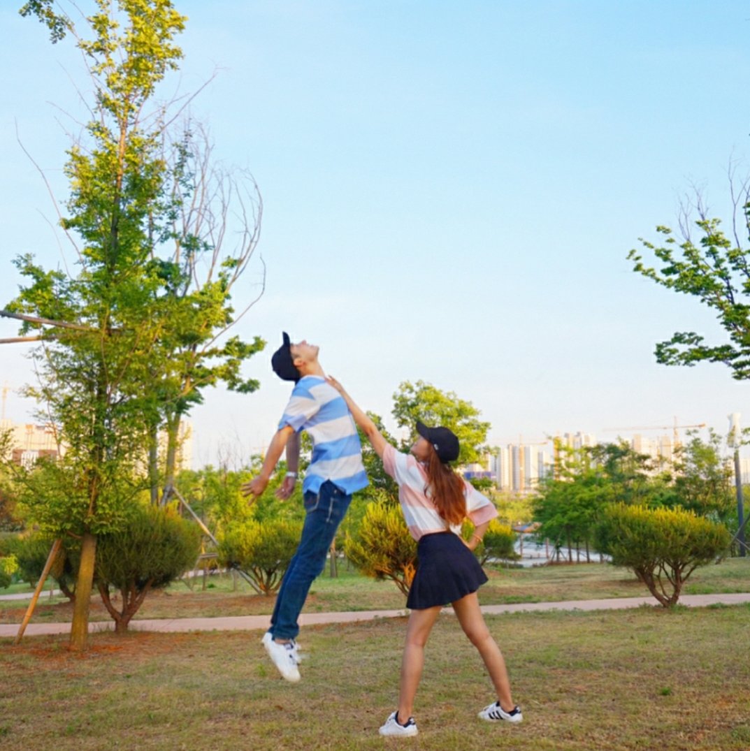 韓国人カップルに人気のポーズで恋人と一緒に”人生ショット”を撮ってみよう♡ - 韓国情報サイト Daon ダオン