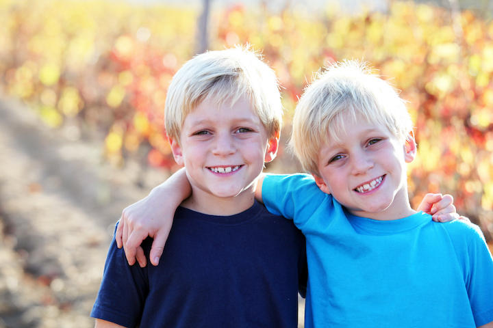 一卵性と二卵性ふたご研究とは大阪大学大学院医学系研究科附属ツインリサーチセンタ