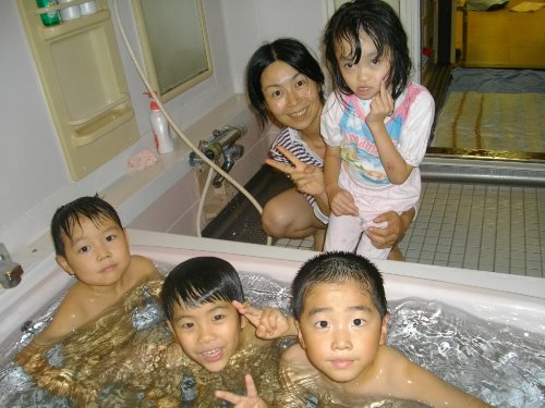 部屋着 女児 男児 バスローブ レディース ガウン アウター もこもこ 女の子 キッズ ルームウェア 子供服 子供 男の子 ルームウェア ルームウェア湯冷め対策 お風呂上がり 前開き ガールズ ロング丈 部屋着 可愛い かわいい S M L 大人 バスローブ