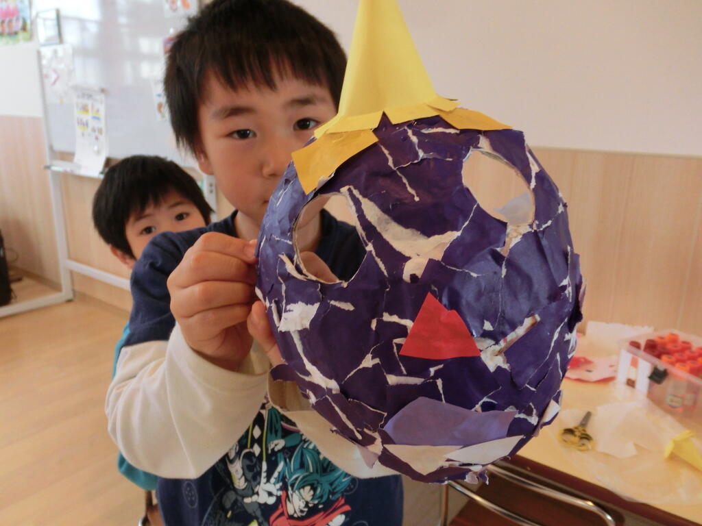 鬼のお面作りパート３～最終回～ 年長とよはなブログ豊田花園幼稚園豊田市 幼稚園