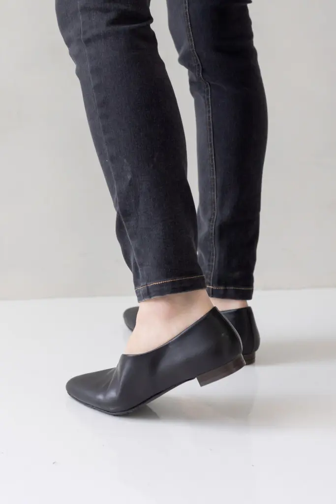 妊婦さんや子育て中のママにも大好評！手を使わずに立ったままスパッと履ける！「スパットシューズ」の新作を、妊娠中期の妊婦・パパ向け情報誌「中期のたまごクラブ」に掲載中！株式会社チヨダのプレスリリース