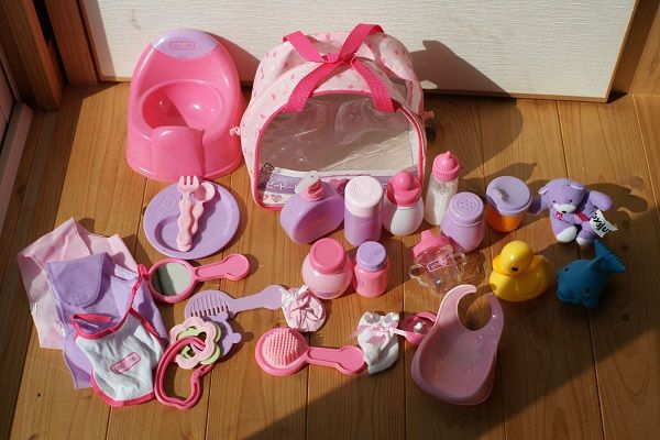 AmazonNenuco ネヌコ サラちゃんスペインで愛されて46年 ヨーロッパ NO1. お世話ができる 赤ちゃん 人形よだれが出る おむつかぶれする 涙も流す 等身大のリアル ベビードールはじめてセット赤ちゃん人形 リボーン 女の子 おままごと おもちゃ誕生日